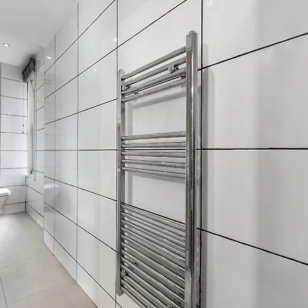 Newly Renovated 1 Bdr Flat - Central Location Лондон Экстерьер фото