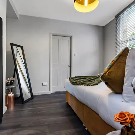 Newly Renovated 1 Bdr Flat - Central Location Лондон Экстерьер фото