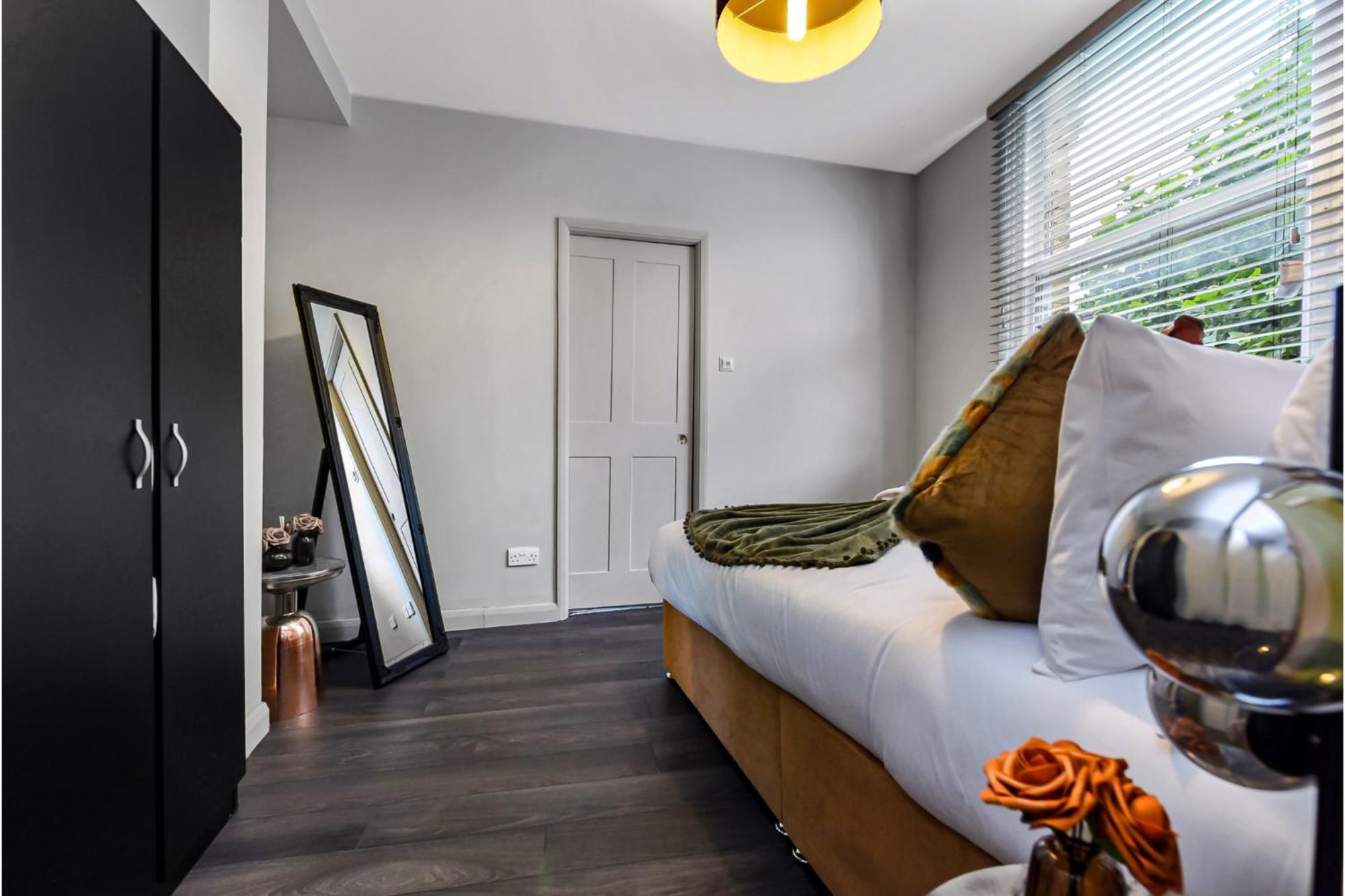 Newly Renovated 1 Bdr Flat - Location Лондон