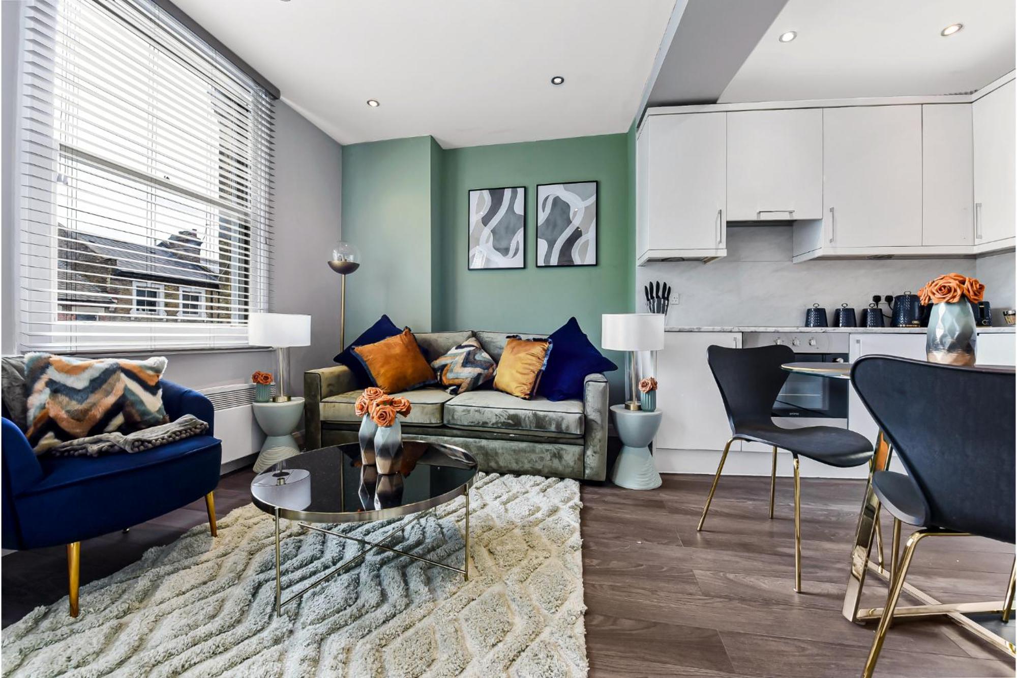 Newly Renovated 1 Bdr Flat - Location * Лондон