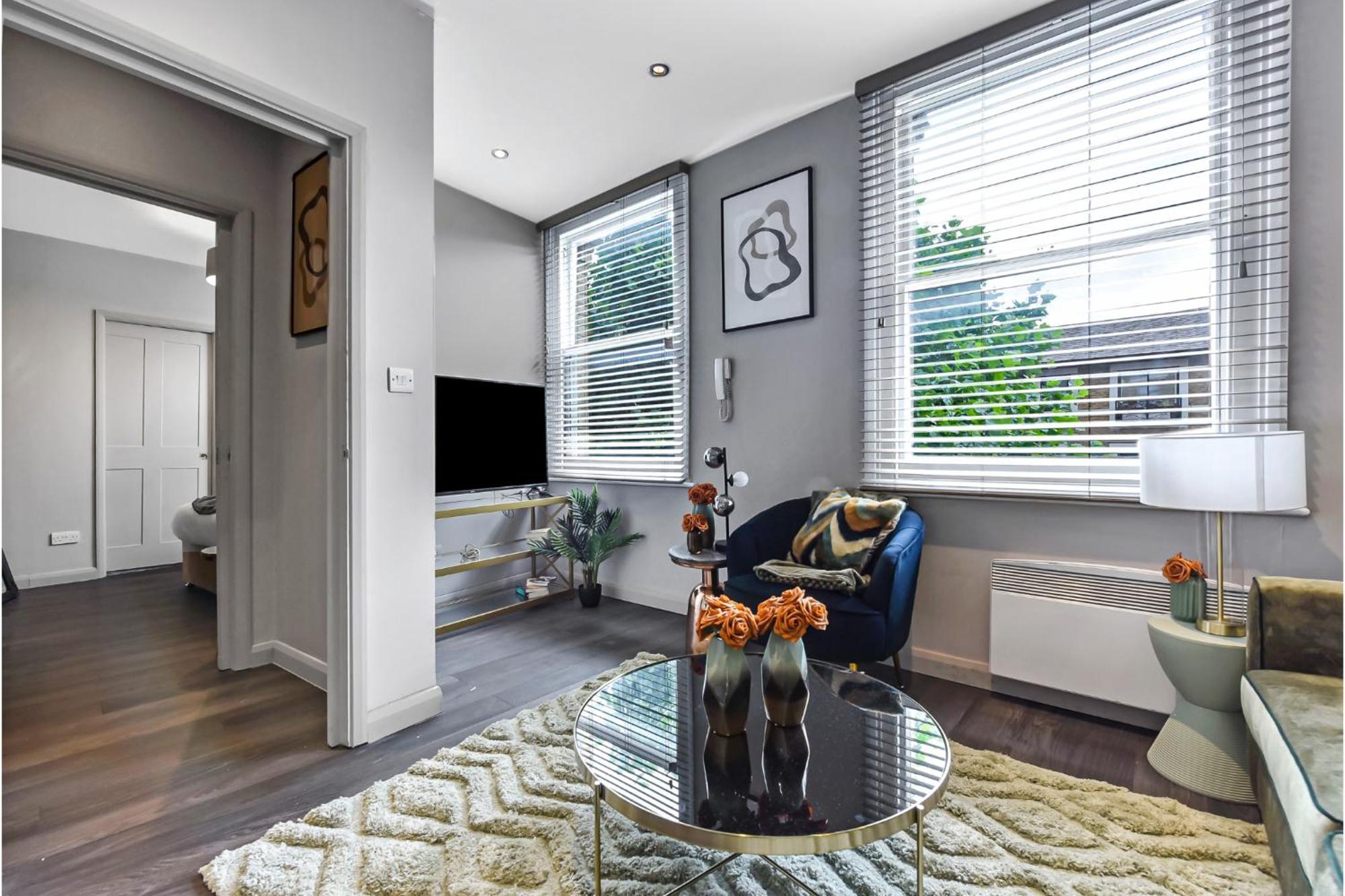 Апартаменты Newly Renovated 1 Bdr Flat - Location